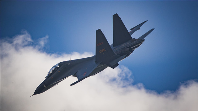 飛邊界！飛極限！他，就是空軍“王牌旅長(zhǎng)”郝井文