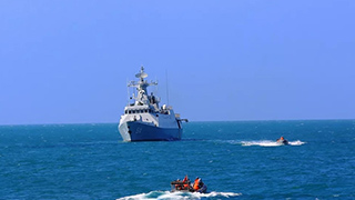 海軍某護(hù)衛(wèi)艦支隊艦艇編隊開展實戰(zhàn)化訓(xùn)練