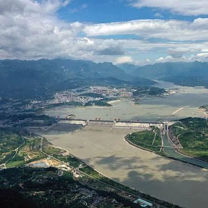 今年入汛以來(lái)最大洪水抵達(dá)三峽 流量超6萬(wàn)立方米/秒