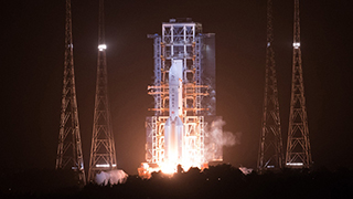 穩(wěn)穩(wěn)落在月球表面！嫦娥五號(hào)成功落月三大看點(diǎn)