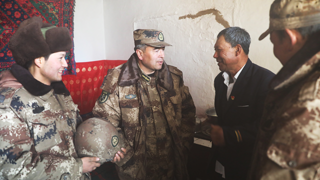 吐?tīng)栠d·尼牙孜：馬背上的民兵連長(zhǎng)