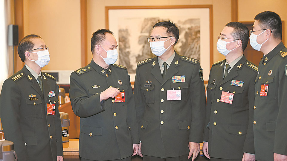 軍隊代表委員履職盡責(zé)建言獻(xiàn)策影像