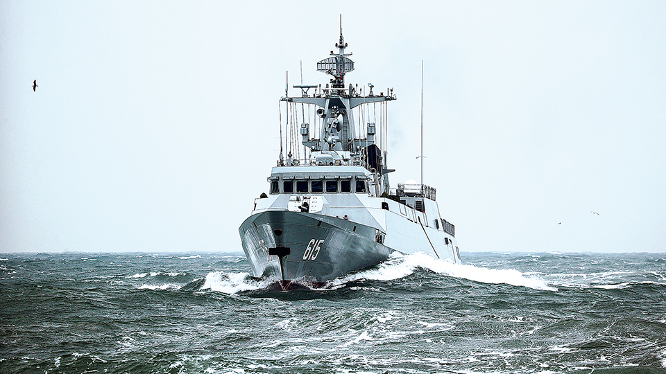 海軍某支隊開展海上訓練