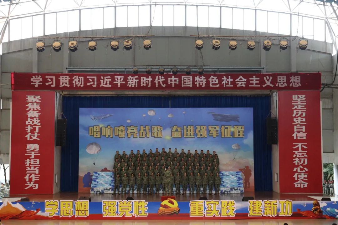 e96f4bb20d44457cad098af0a7310ef4