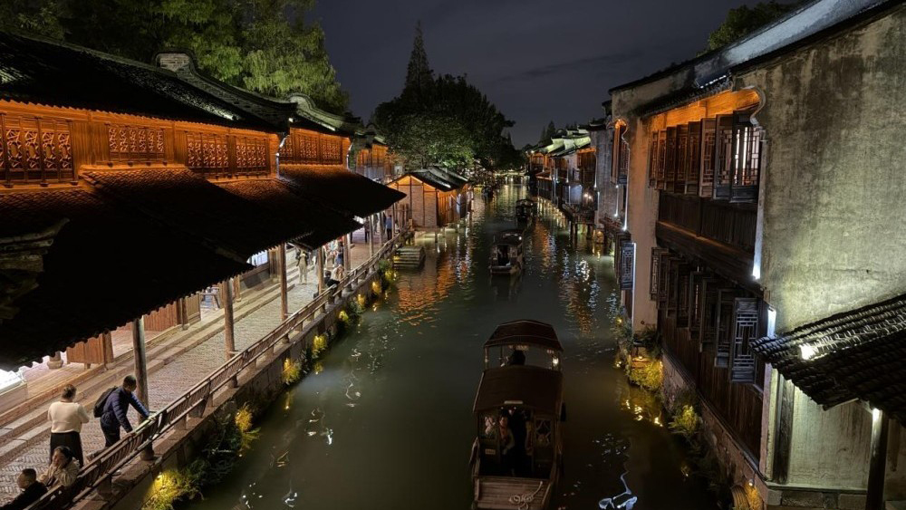 在烏鎮(zhèn)，感受尋常巷陌里的“智慧生活”