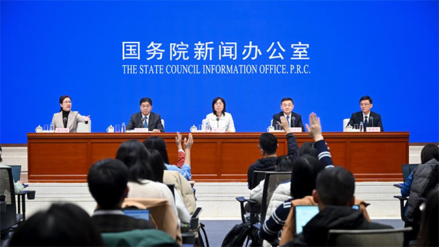 以法治方式推動保障法治宣傳教育全面發(fā)展——國新辦發(fā)布會介紹法治宣傳教育法及全民普法有關(guān)情況