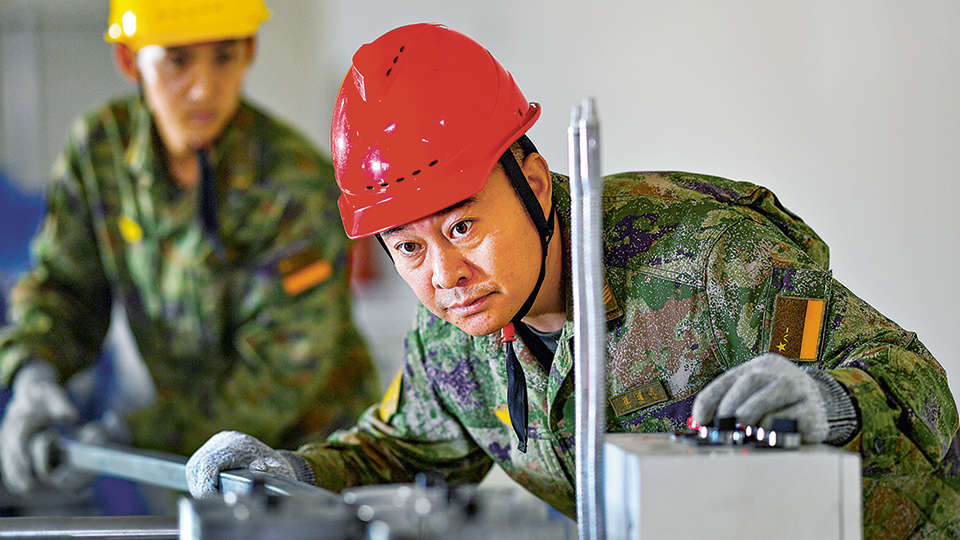 最美新時代革命軍人風采丨崔道虎：在創(chuàng)新之路上奮力奔跑