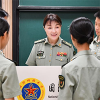 最美新時(shí)代革命軍人風(fēng)采丨傅婉娟：三尺講臺“播火者”