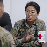 用有溫度的治療守好軍民健康防線