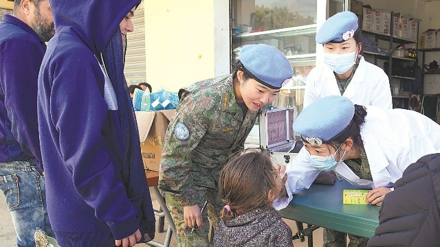 以實(shí)際行動詮釋大國擔(dān)當(dāng)——軍隊(duì)代表委員談中國軍隊(duì)服務(wù)構(gòu)建人類命運(yùn)共同體